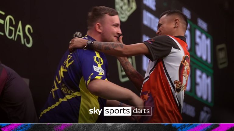 Take a look back at the evening session of Day Four at the Grand Slam of Darts.